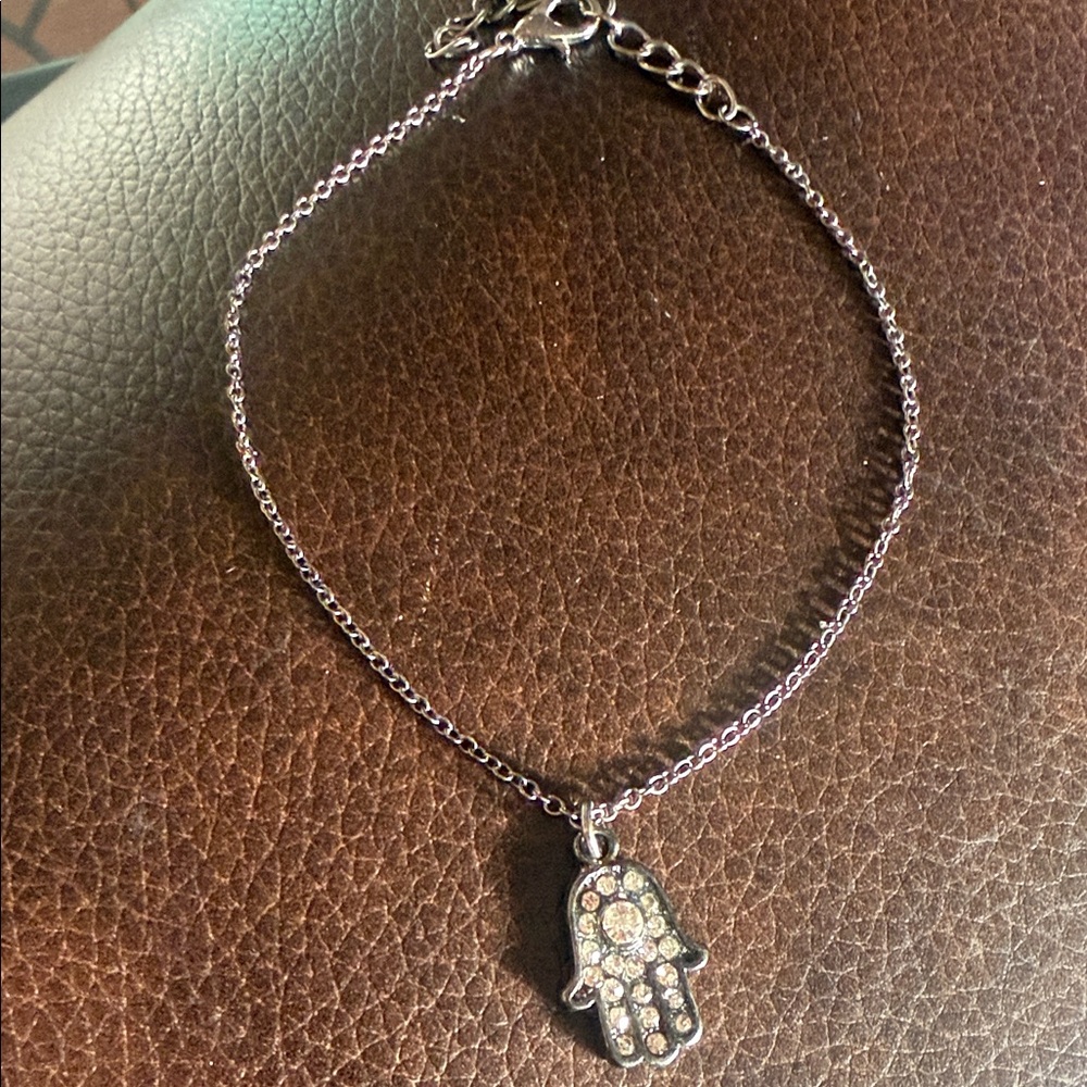 3/25 Elegant Silver Hamsa Anklet